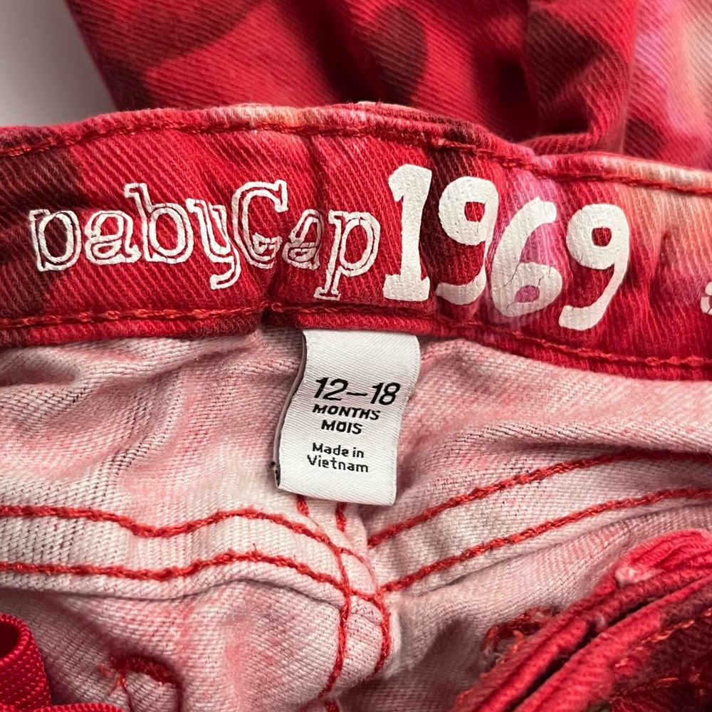 GAP Kids Red Heart Pattern Jeans - Picture 3 of 3